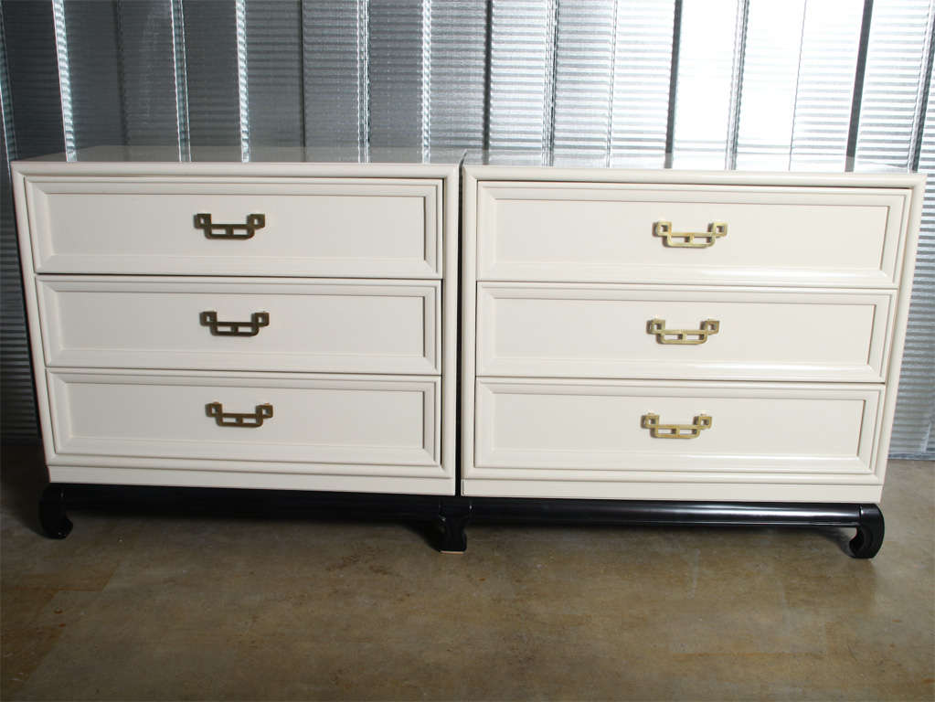 Double Dresser on a Single Base
