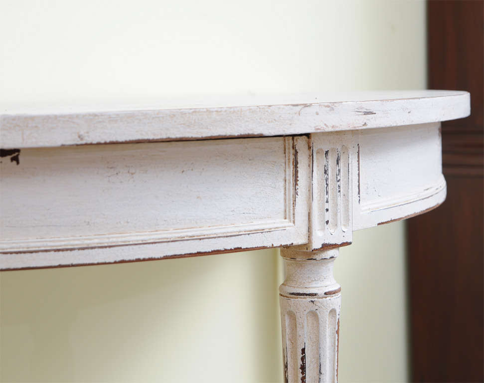small round console table