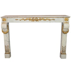 Antiker Kaminsims aus Carrara-Marmor im Louis-XVI-Stil des 19.