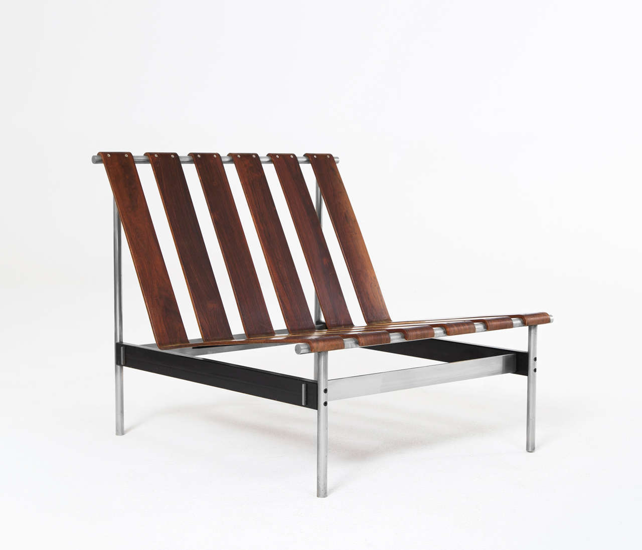 Chrome Paire de fauteuils de salon rares par Kho Liang Ie pour Artifort