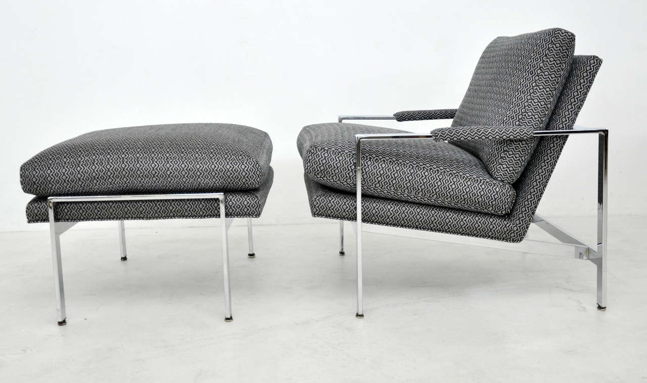 Mid-Century Modern Pair of Milo Baughman Lounge Chairs with Ottomans