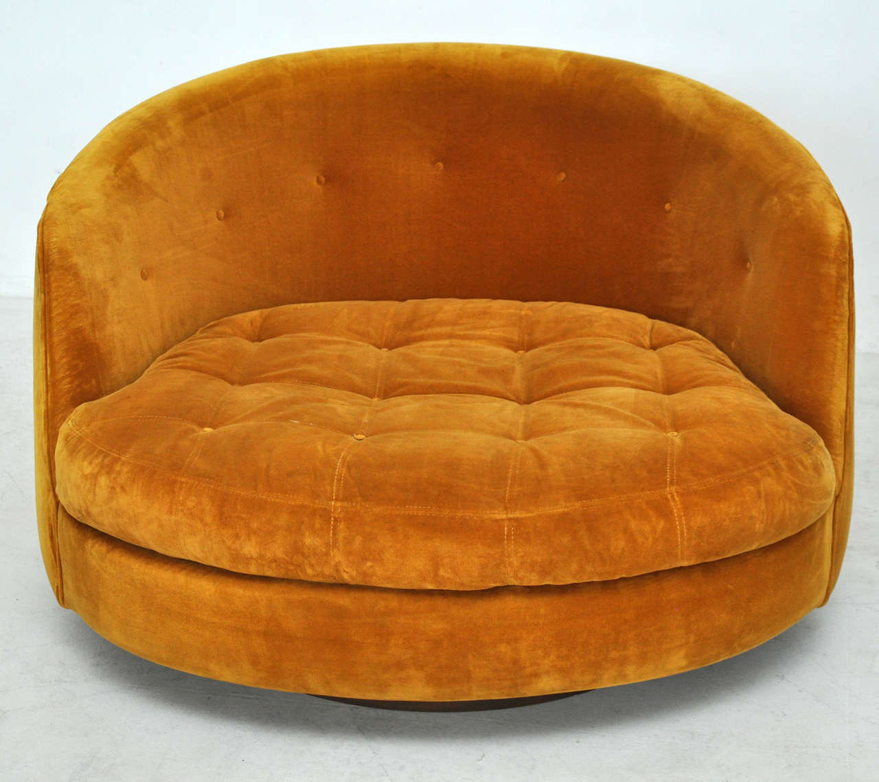 Milo Baughman Large Swivel Chair At 1stdibs, Large Round Leather Swivel Chair