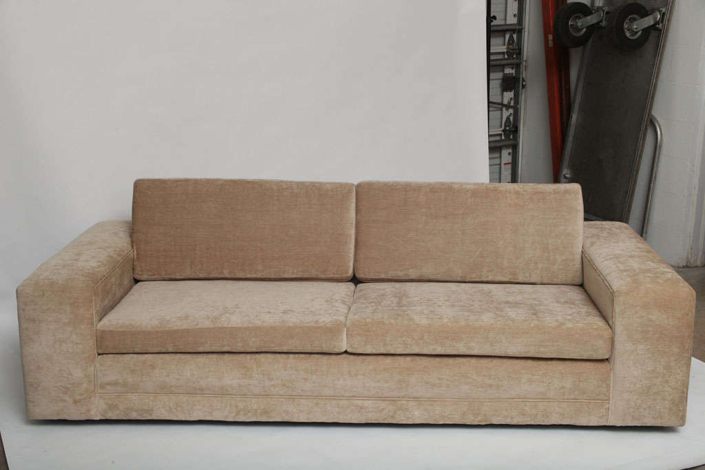 Modernage Sofa (amerikanisch) im Angebot