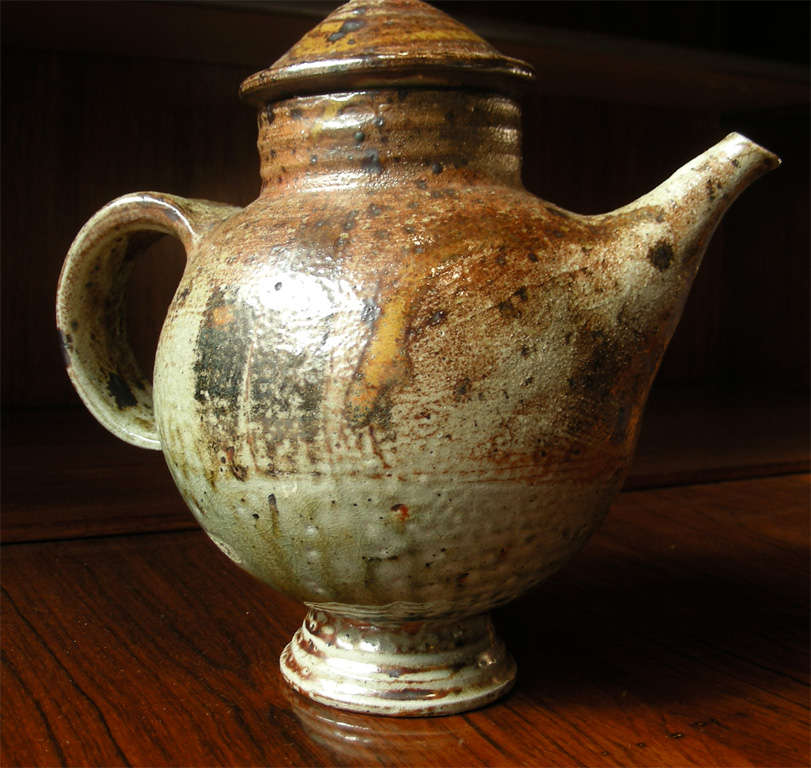 1900s English Tea Pot For Sale 2