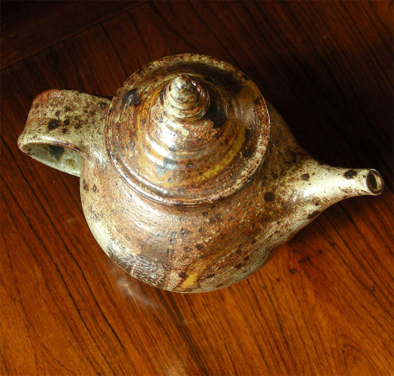 1900s English Tea Pot For Sale 3