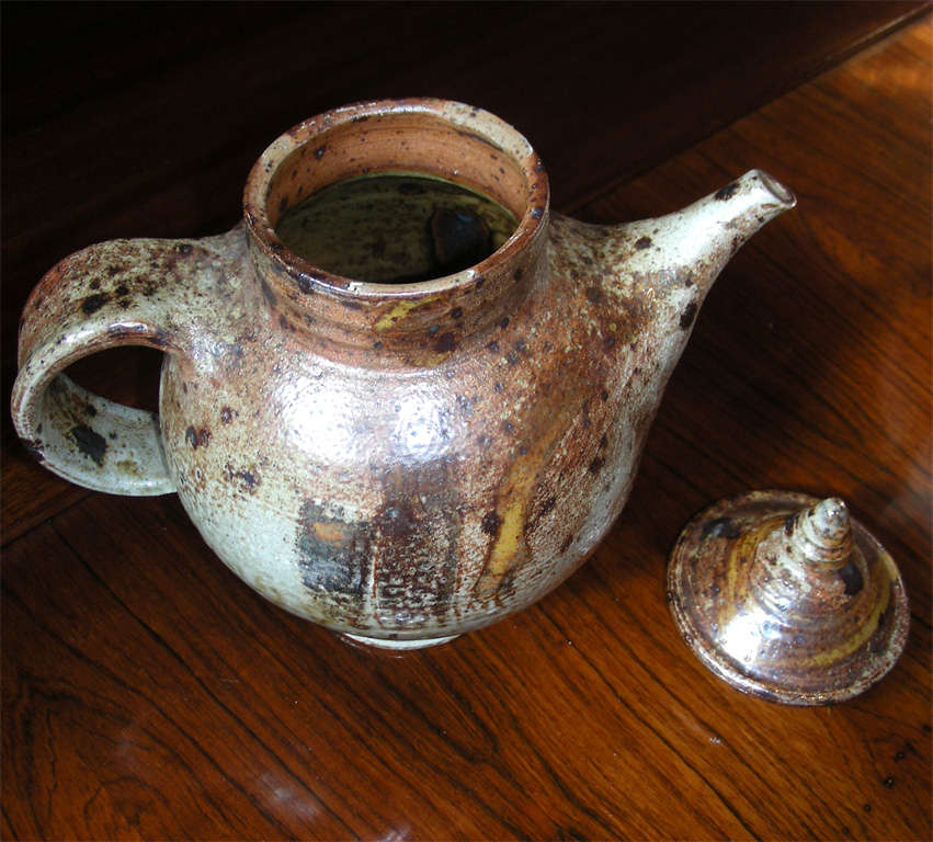1900s English Tea Pot For Sale 4