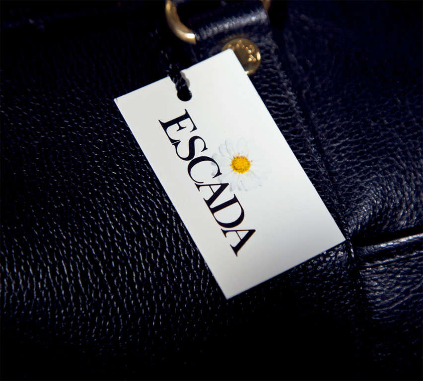 Escada Leather Logo Weekender w Tags presented by funkyfinders In Excellent Condition For Sale In Stamford, CT