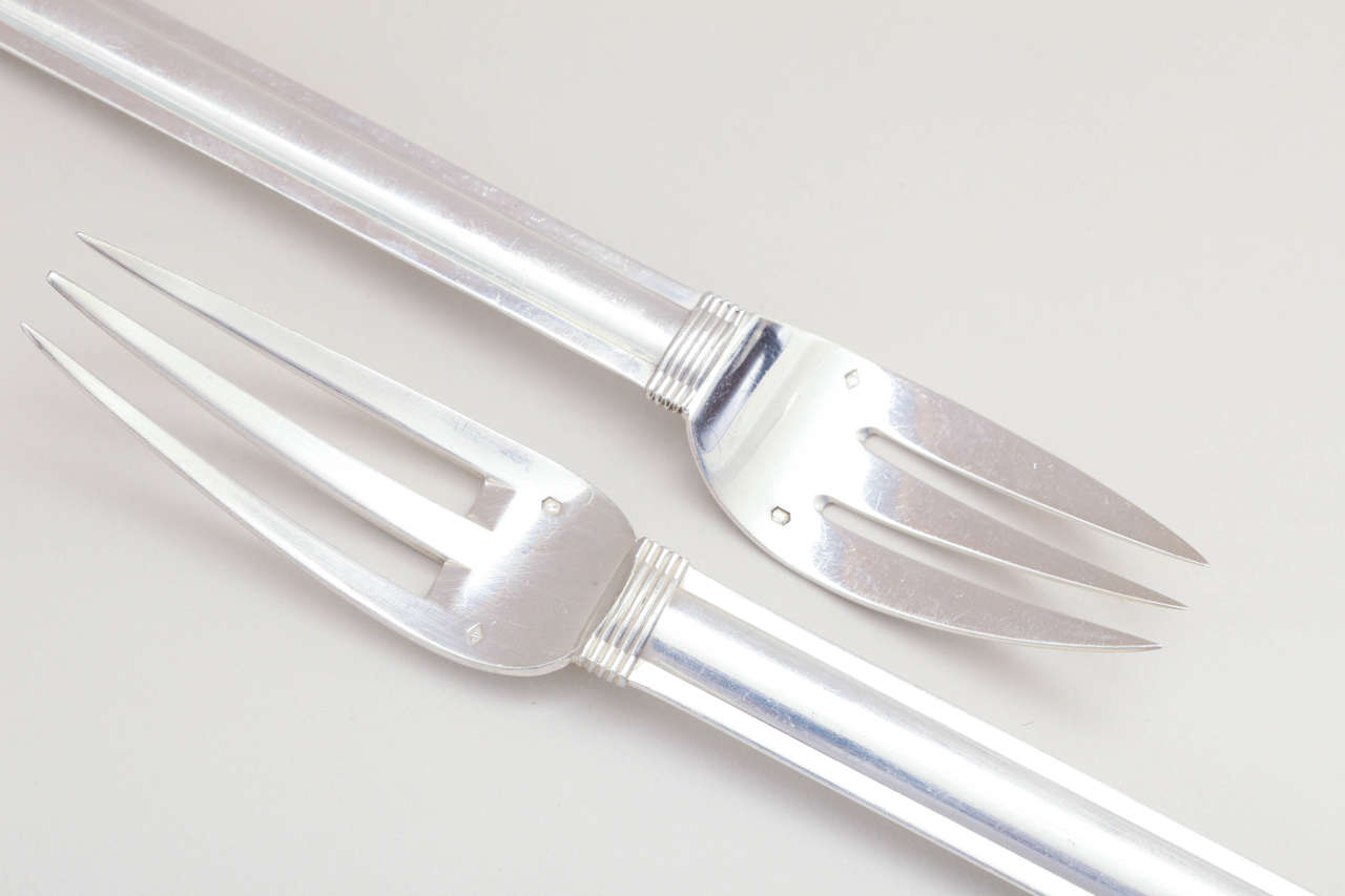 French Art Deco Sterling Silver Flatware in the Cannes Pattern by Jean Puiforcat For Sale 4