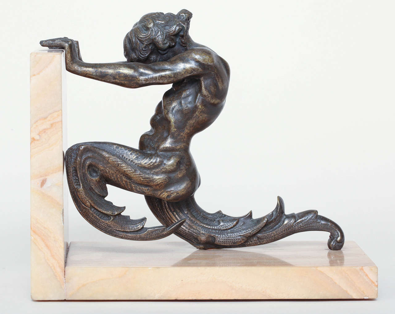 Leon Leyritz Pair of French Art Deco Silvered Bronze Bookends In Excellent Condition For Sale In New York, NY