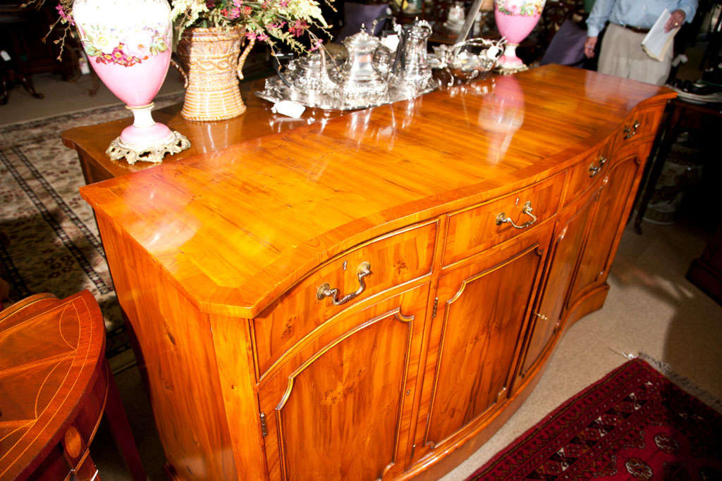 Yew  Wood  Serpentine  Buffet For Sale 1