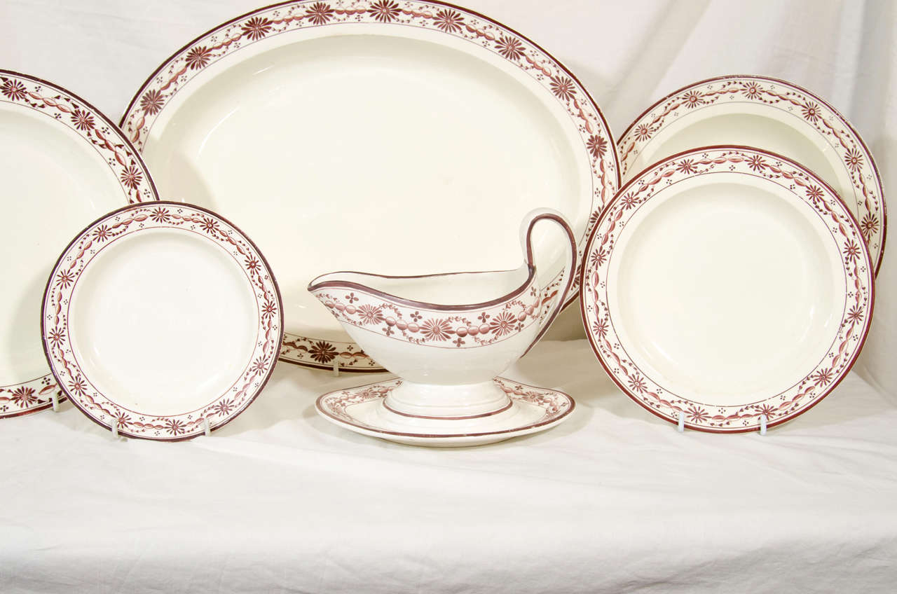 A Set of Dishes: Early 19th Century Sewell Creamware Pottery Dinner Service In Excellent Condition In Katonah, NY