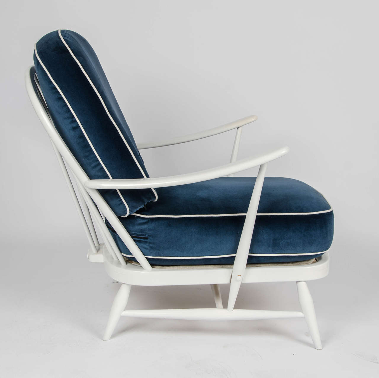Vintage 1950s Ercol White Wood/Blue Velvet Chair by Lucian Ercolani In Good Condition In London, GB