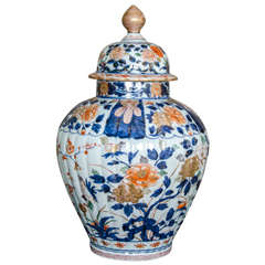 A medium sized Japanese Imari porcelain baluster vase, late 17th Century