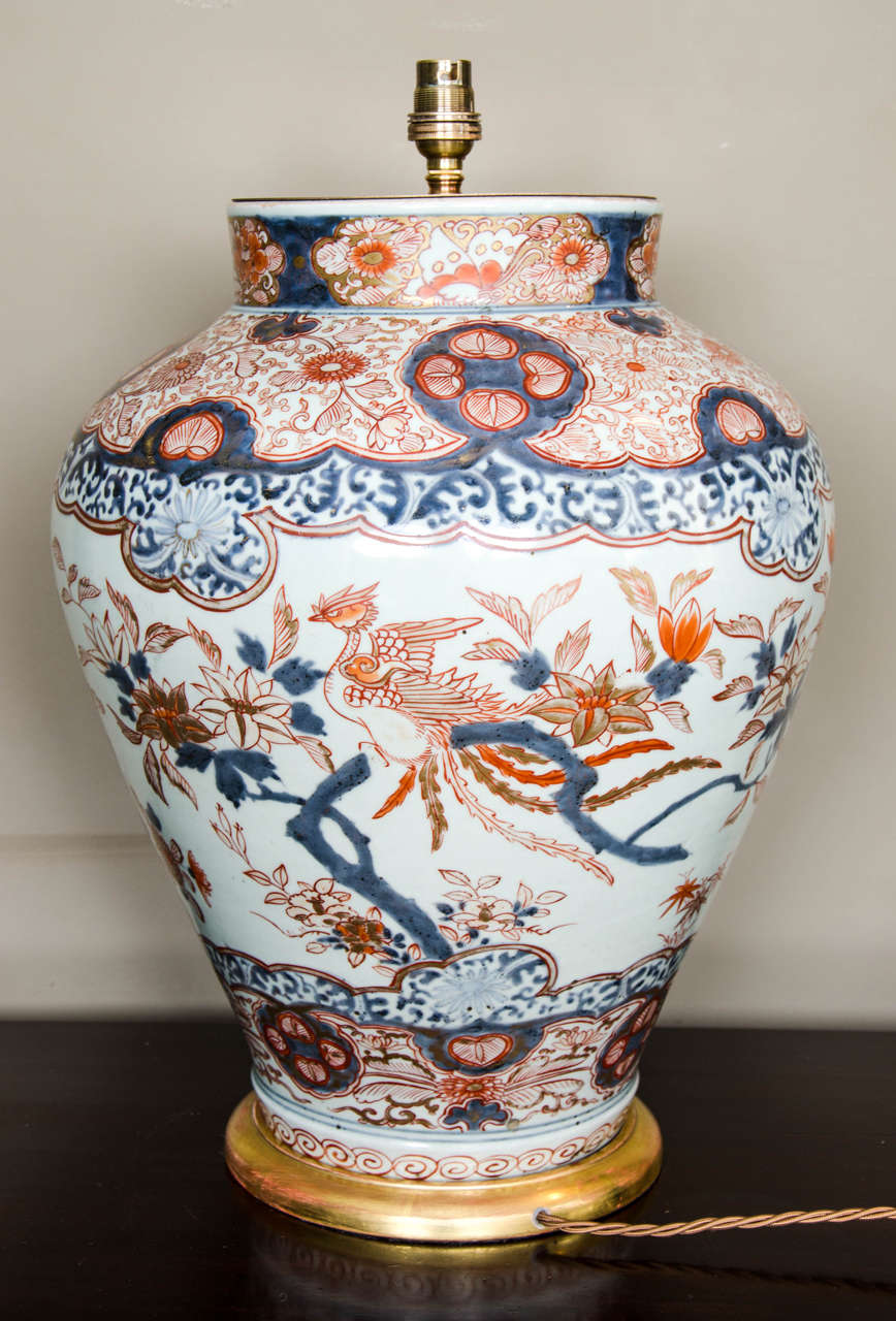 An early 18th Century Lamped Large Japanese Imari Baluster Vase 4