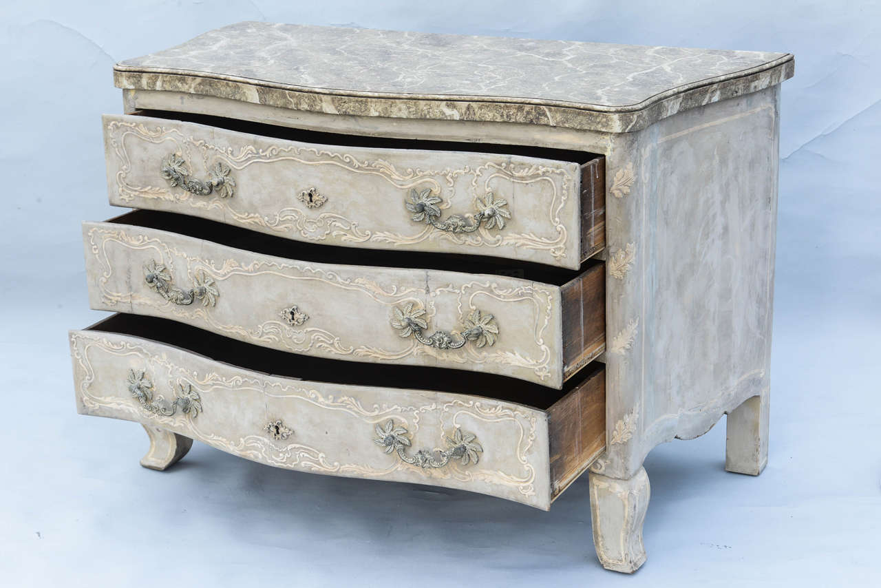 18th Century and Earlier Painted 18th Century Pastiglia Italian Commode For Sale