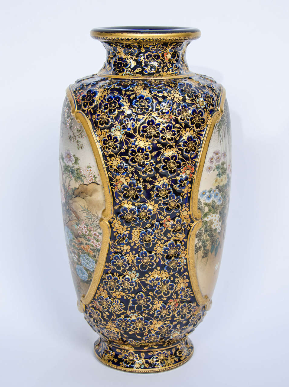 Hand-Painted Kinkozan Satsuma Vase