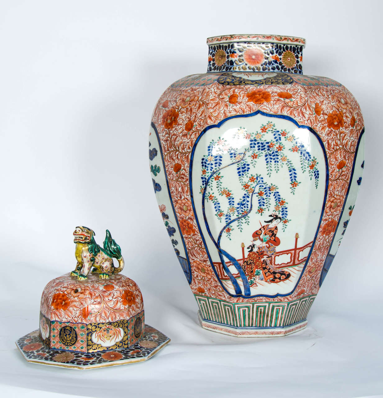 Large Pair of Antique Japanese Imari Vases For Sale at 1stdibs