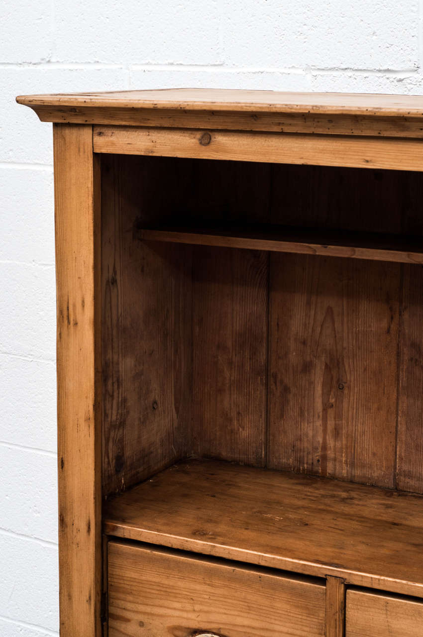 Pine Cupboard In Good Condition In Baltimore, MD