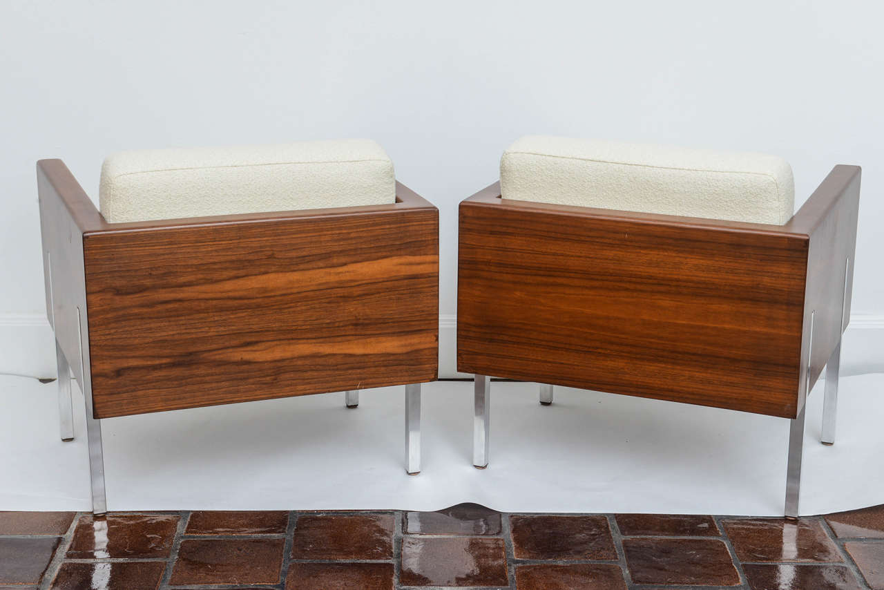 Handsome Pair of Rosewood Chairs Milo Baughman 1