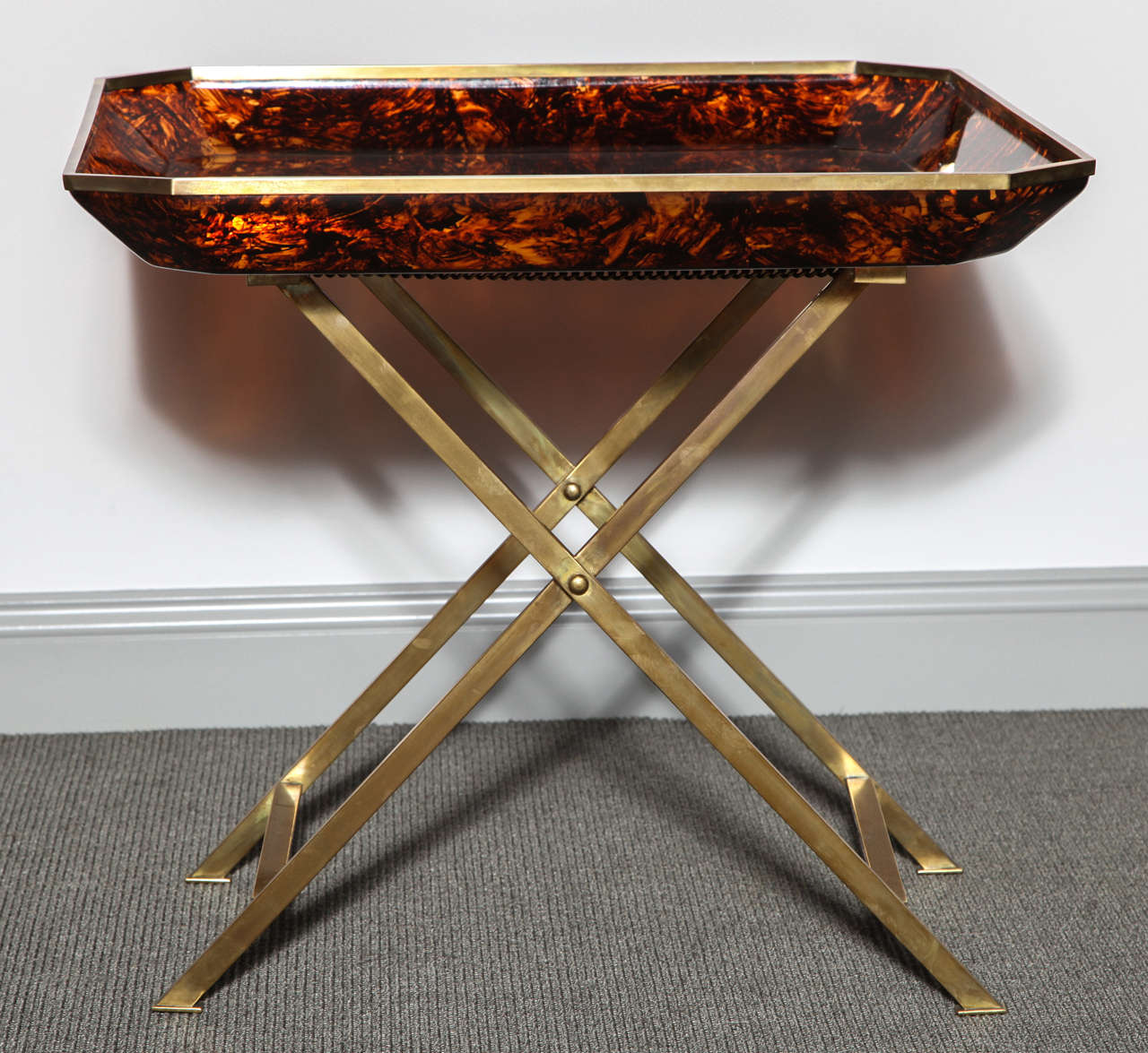 Butler's Tray Table In Good Condition For Sale In New York, NY