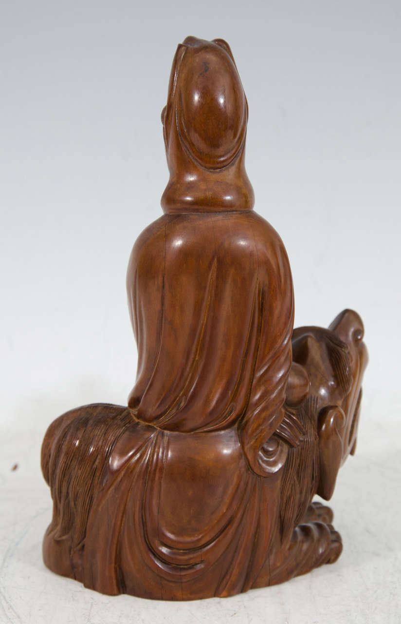 A Qing Dynasty Asian Hardwood Sculpture of Guanyin In Good Condition In New York, NY