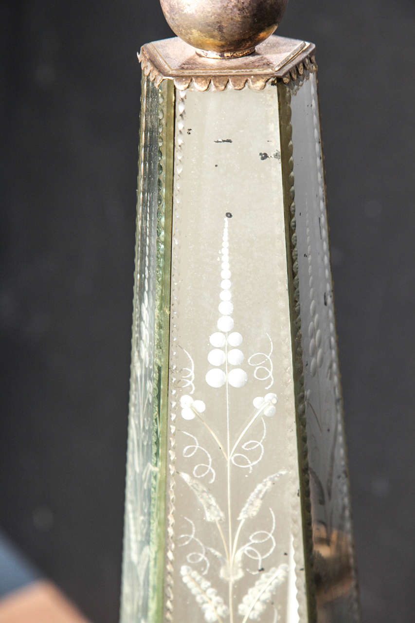 Dreiflammiger Kronleuchter aus geätztem Glas und versilbertem Glas im venezianischen Stil (Silber) im Angebot