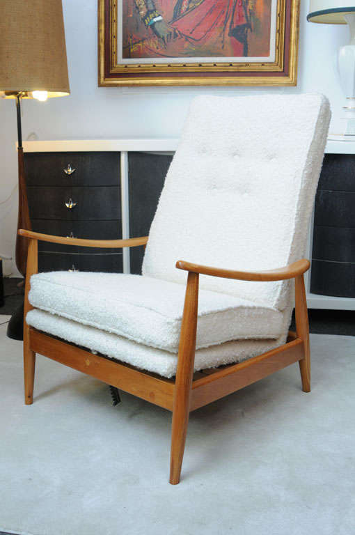 Fine example of Baughman’s early work, an elegant wood reclining chair. The Vintage 1950s Danish style have been professionally reupholstered and refinish. This chair fully reclines, so you can reach the upmost level of comfort.