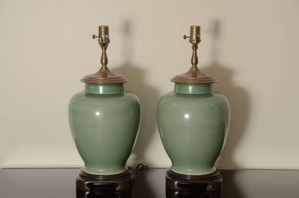 Paire de grandes lampes orientales en céramique