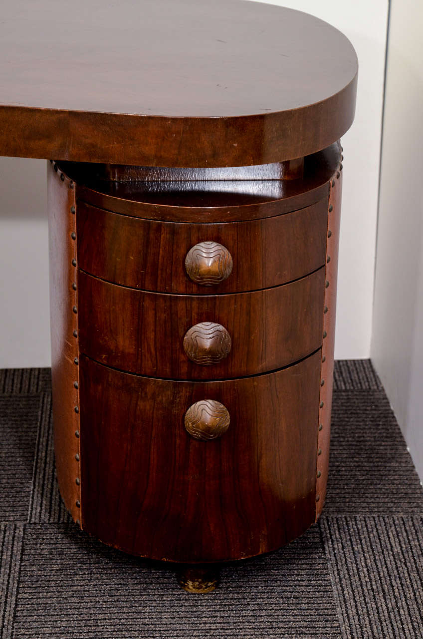 Mid-Century Modern Mid Century Gilbert Rohde Pedestal Desk for Herman Miller