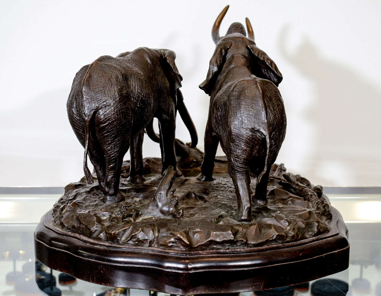 Vintage Bronze Sculpture of a Pair of Elephants by Robert Glen 3