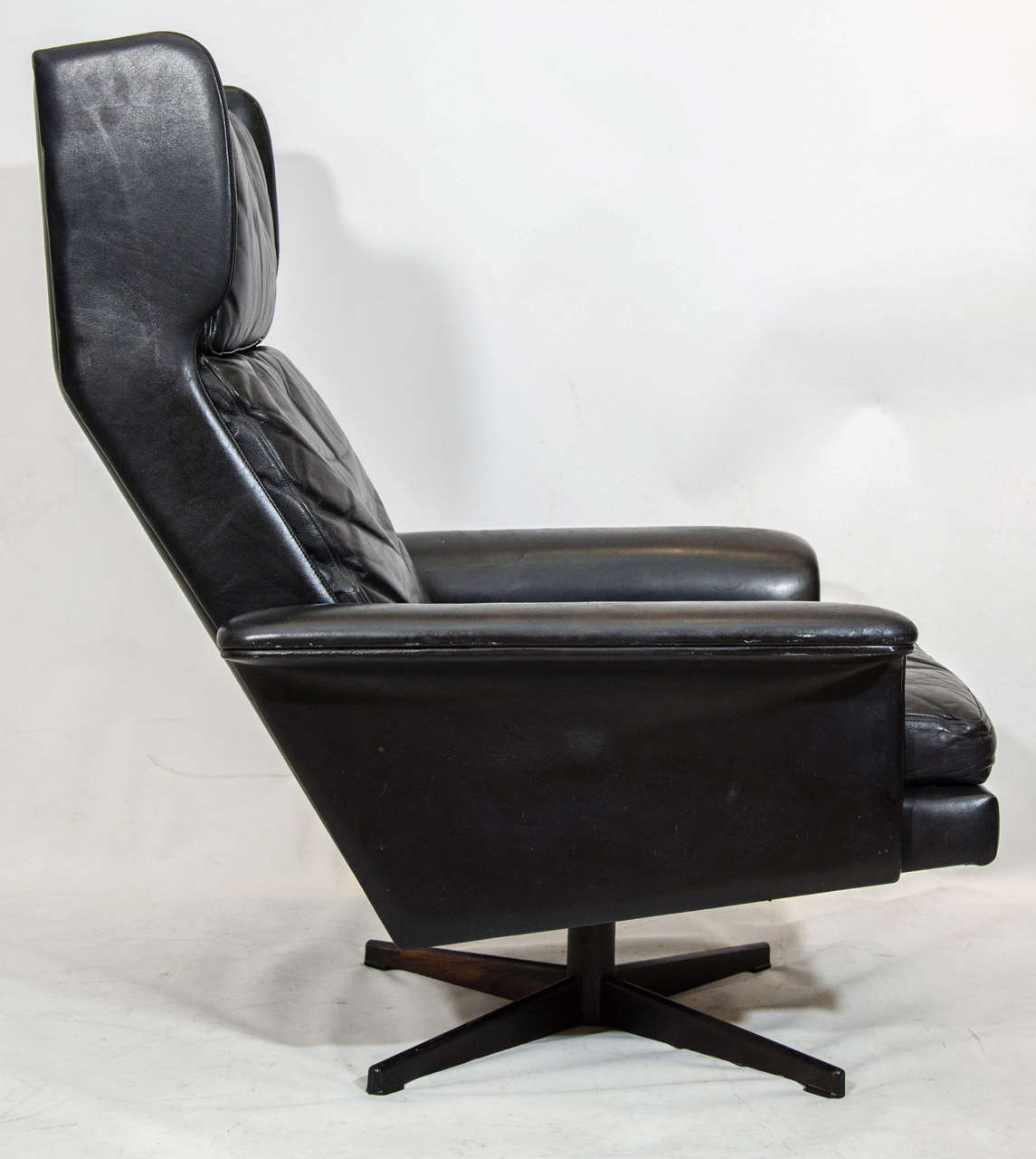 Mid-20th Century Danish Wing Back Swivel Lounge Chair
