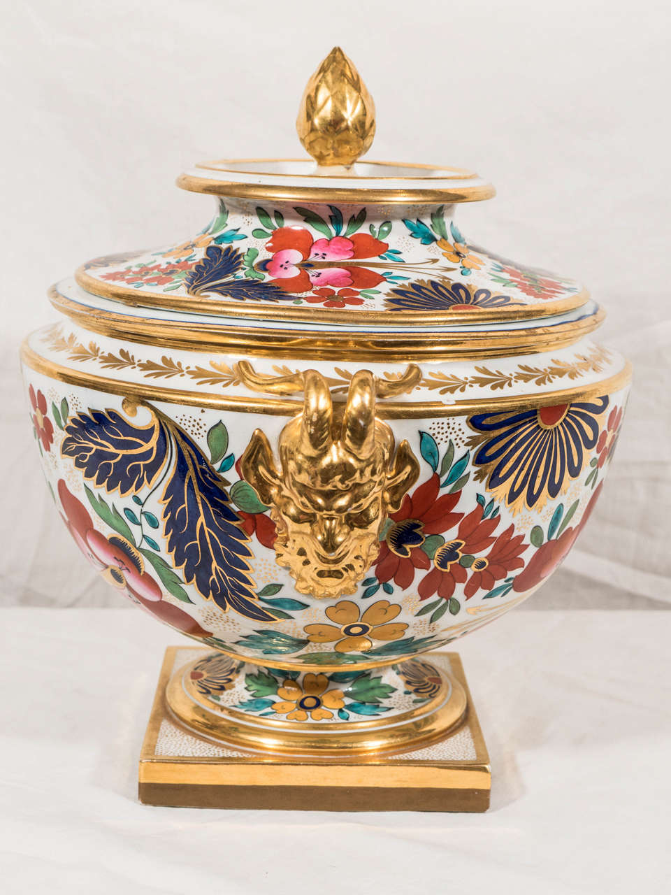 Neoclassical Large Barr Flight Barr Worcester Porcelain Ice Pail Painted in Imari Colors