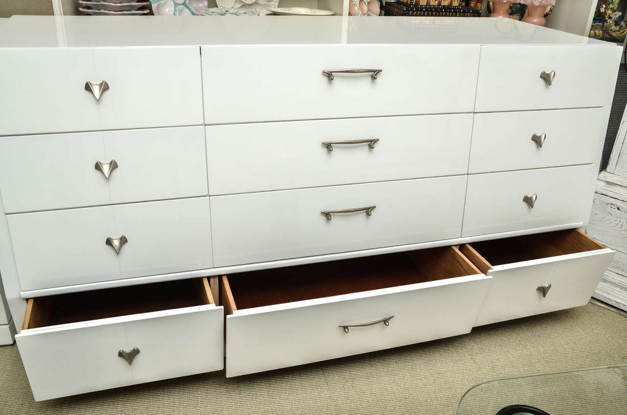 Unusual Mid-Century White Lacquer 12-Drawer Dresser 3