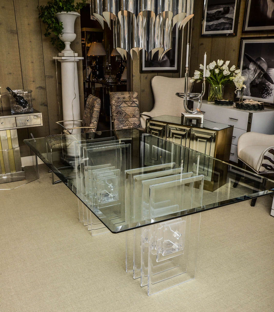 Attractive Mid-Century glass top dining table with Lucite pedestal base. The glass has a 1.5 in bevel.