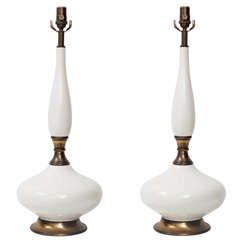 Pair of 1960s White Ceramic Table Lamps 11