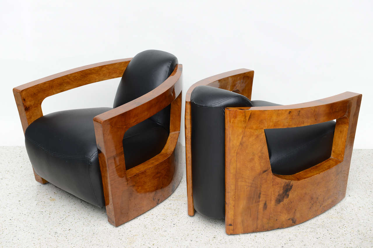 A Fine Pair Italian Modern Rootwood Armchairs, 1960s 2