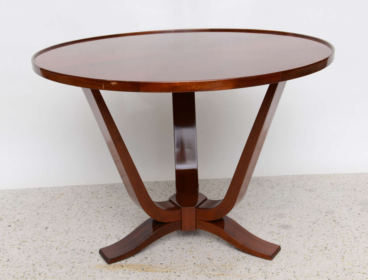 Late Art Deco Mahogany Occasional Table In Excellent Condition For Sale In Hollywood, FL