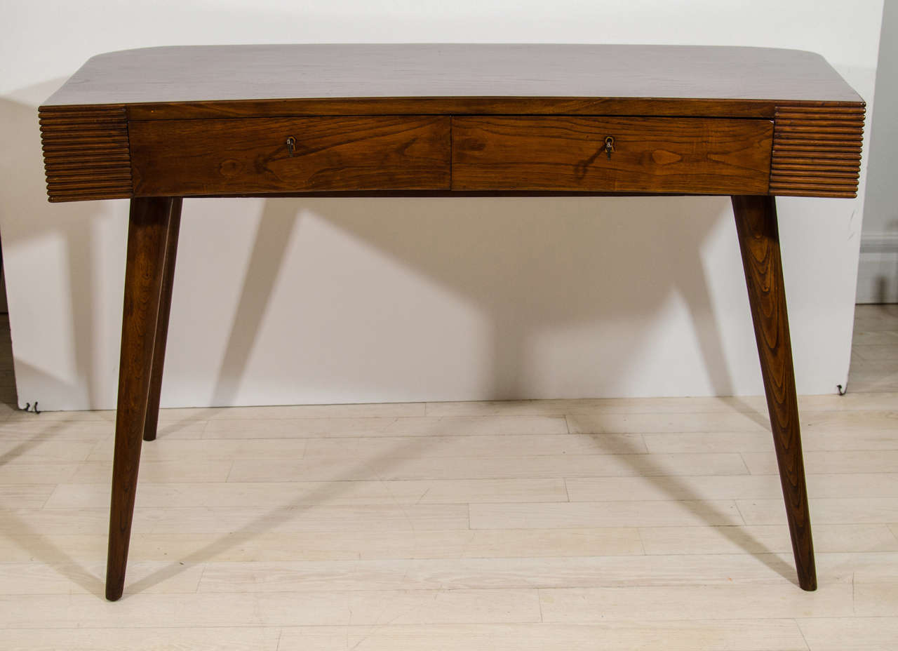 Italian Shaped Oak Desk In Excellent Condition In New York, NY