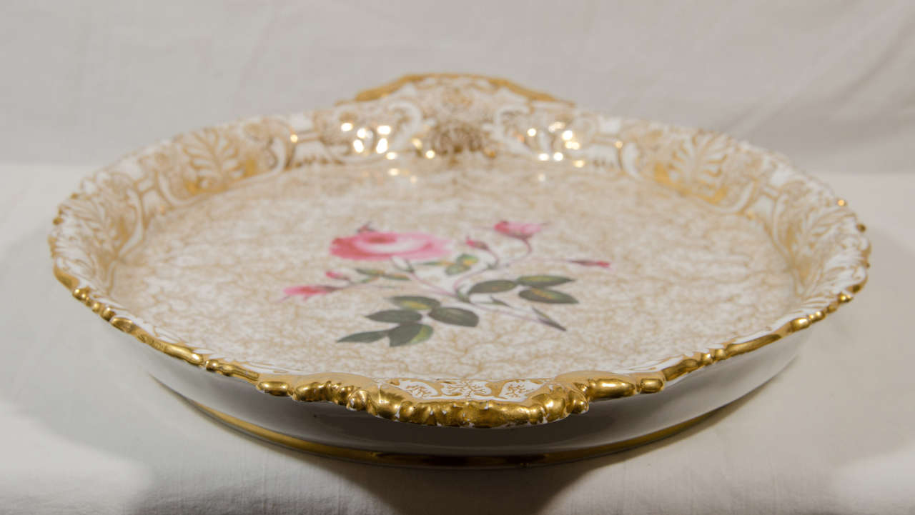 A Lavishly Gilded Chamberlain's Worcester Tray In Excellent Condition In Katonah, NY