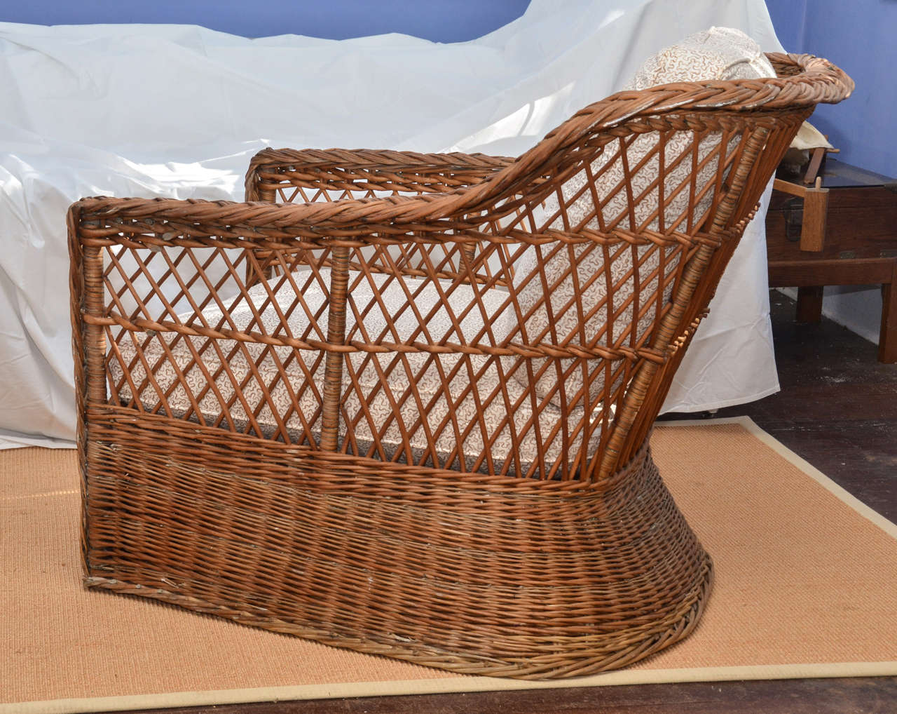 Mid-20th Century Large-Scale American 1920's Natural Wicker Lounge Chair