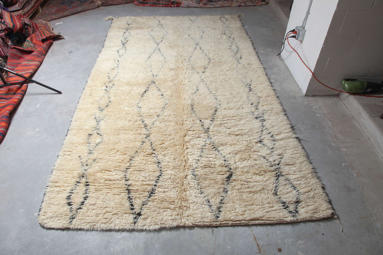 Vintage Beni Ourain rug, 10'8