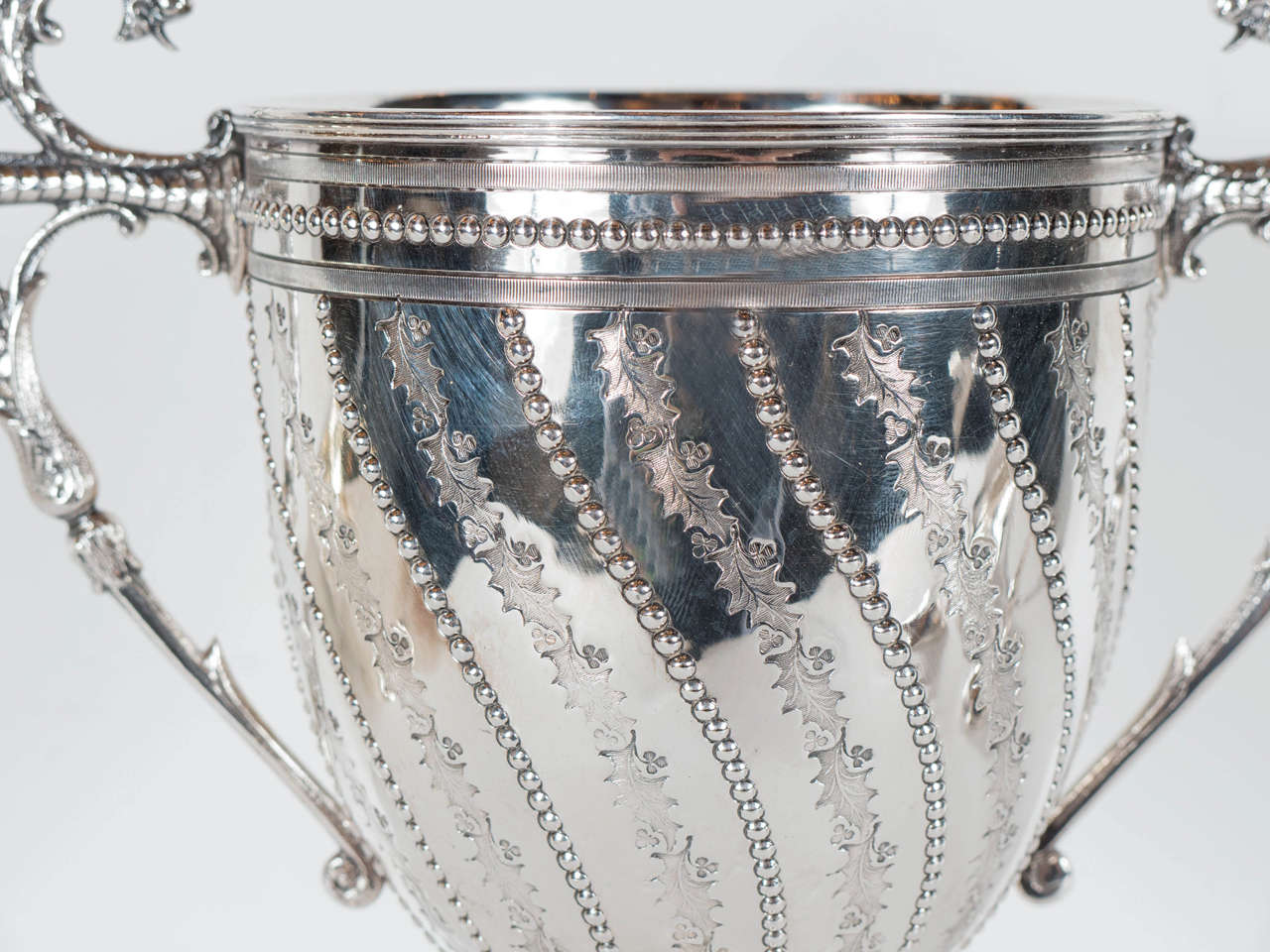 Elegant Hollywood Regency Silver Plated Chalice In Excellent Condition In New York, NY