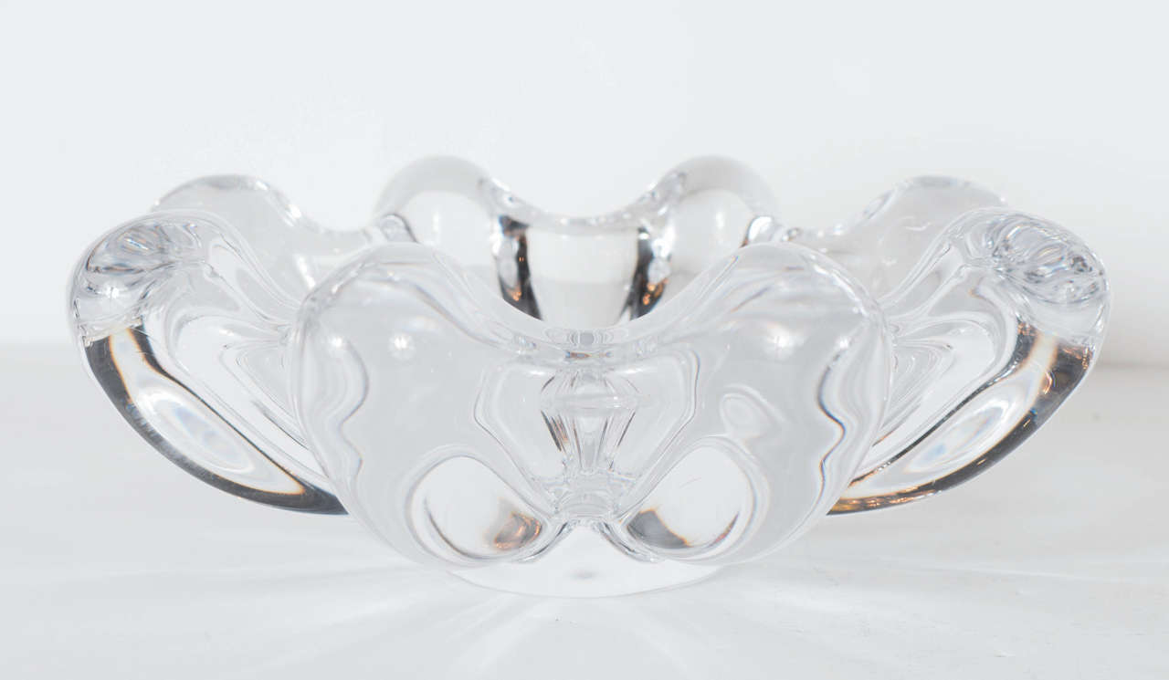 Mid-Century Modernist Hand-Blown Stylized Crystal Bowl by Art Vannes