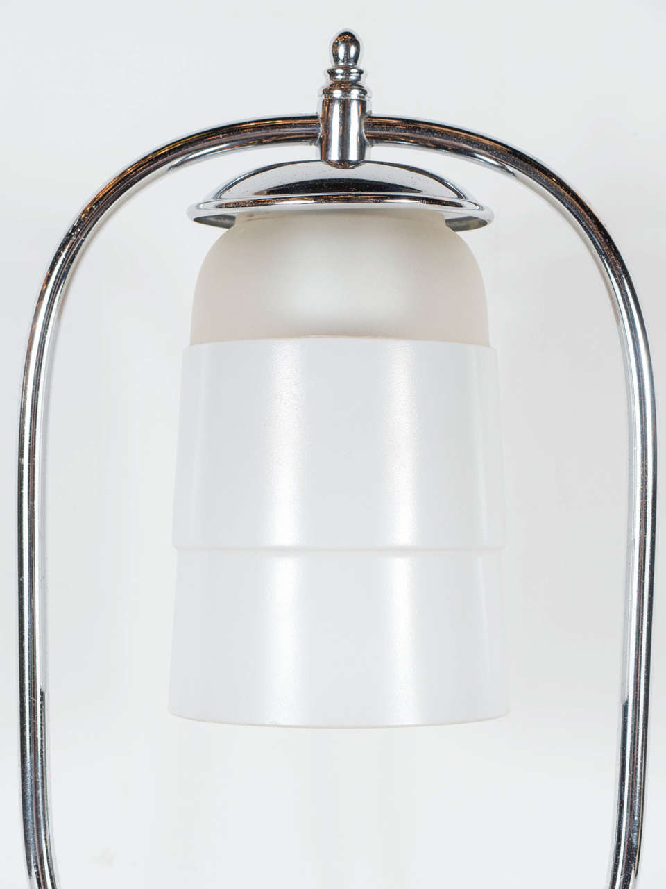 American Art Deco Machine Age Table Lamp in the Manner of Walter Von Nessen