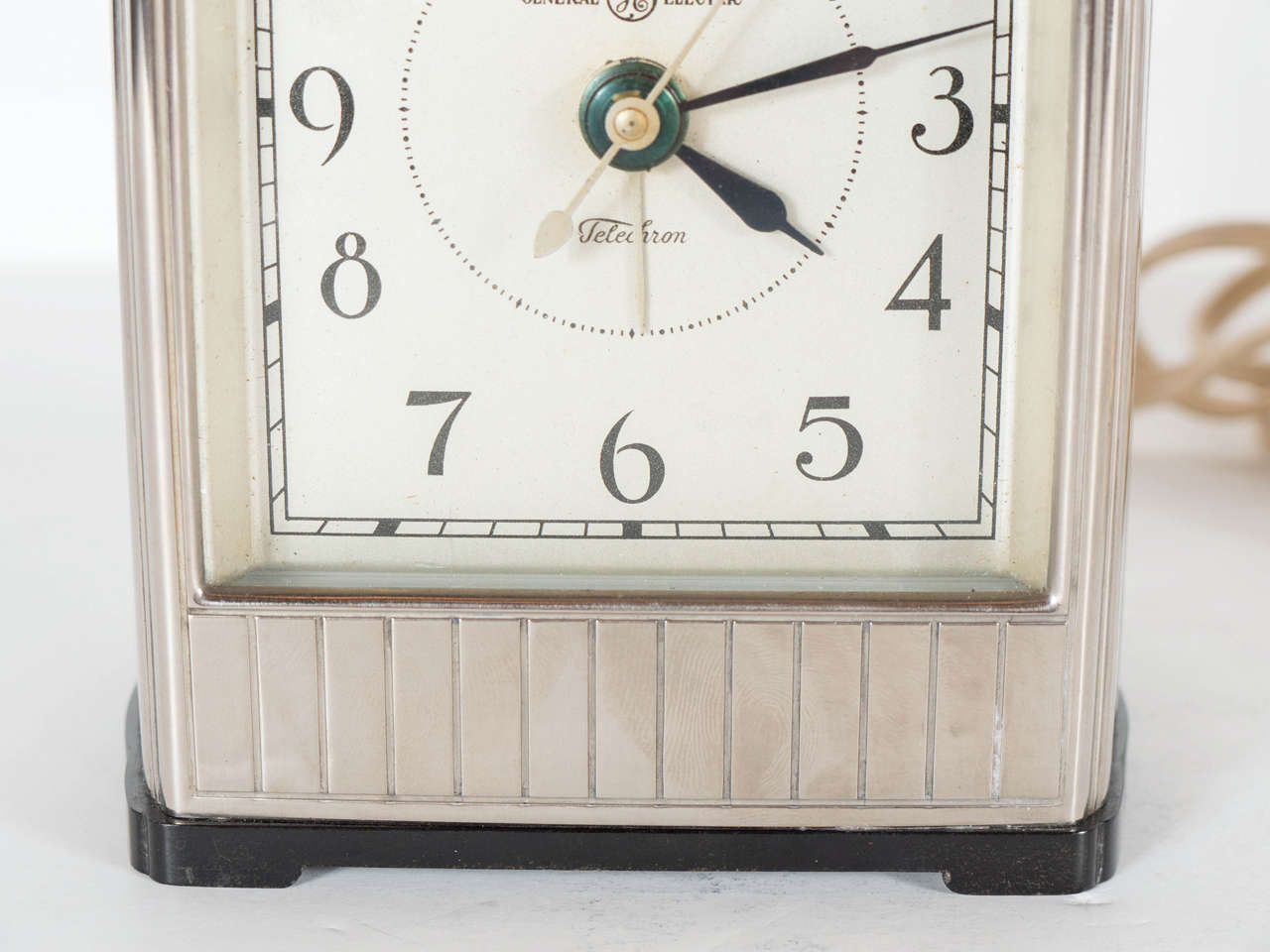 American Exceptional Streamline Art Deco Electric Desk Clock by Telechron