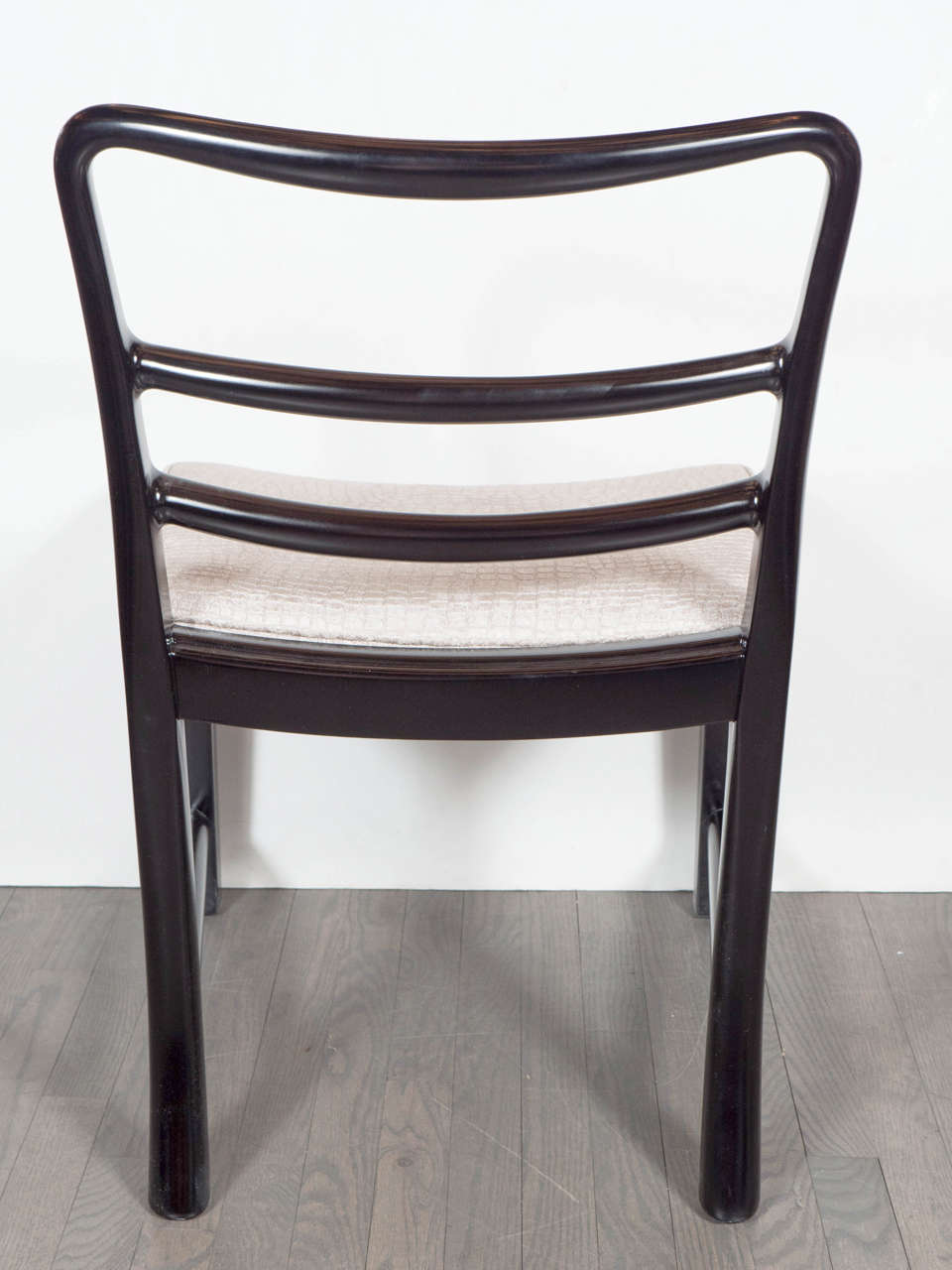 Sculptural Mid-Century Modernist Set of Four Dining Chairs By Dunbar 2
