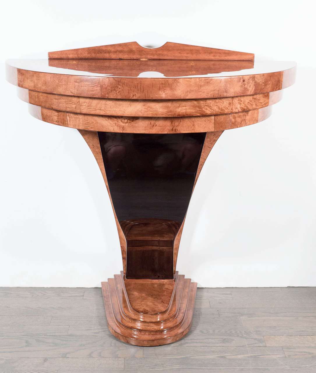 Art Deco Skyscraper Style Console in Bookmatched Carpathian Elm & Black Lacquer In Excellent Condition In New York, NY