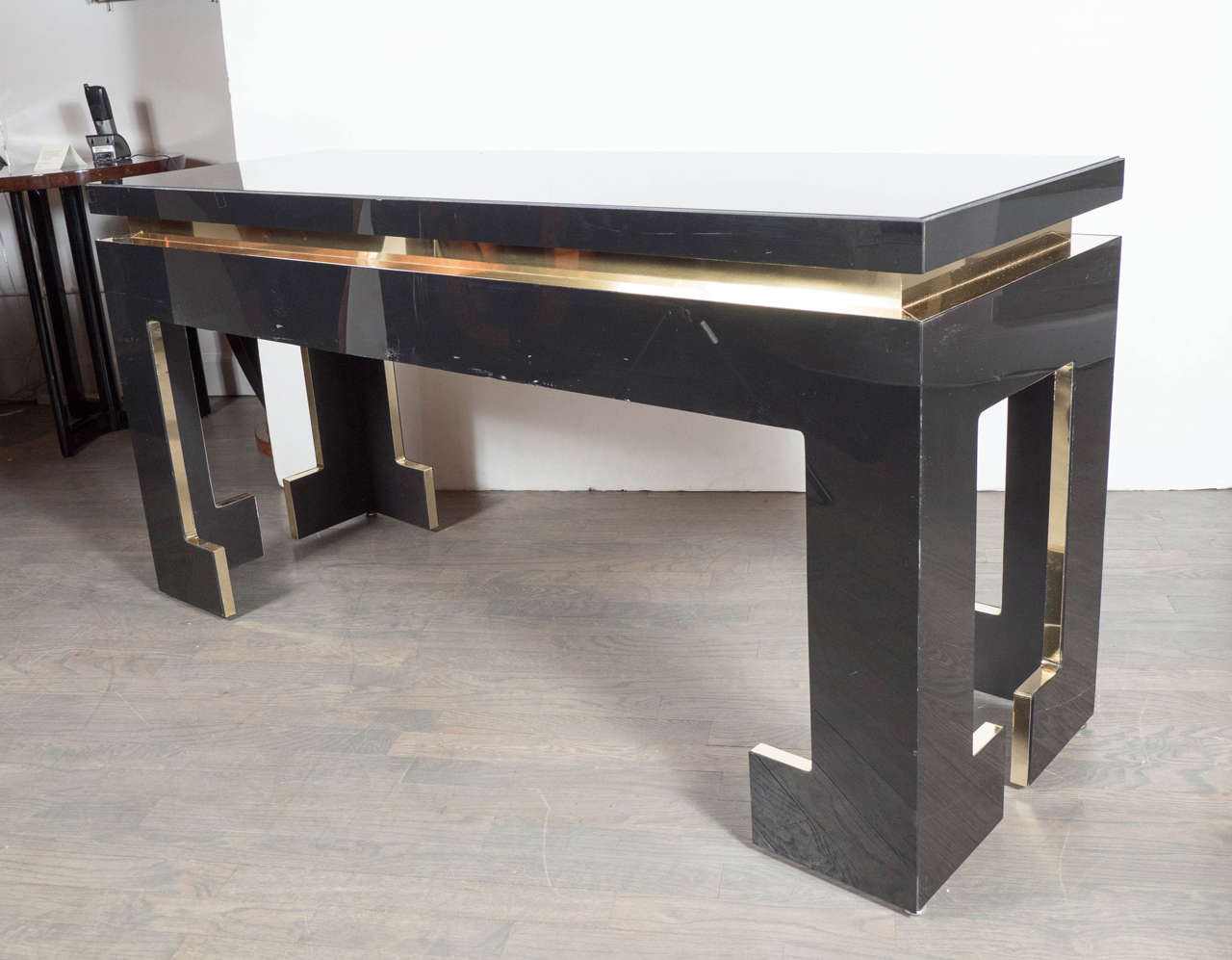 Ultra Chic Mid-Century Modernist Console or Sofa Table with Greek Key Styling In Excellent Condition In New York, NY