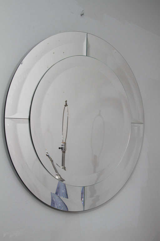 round bevel mirror