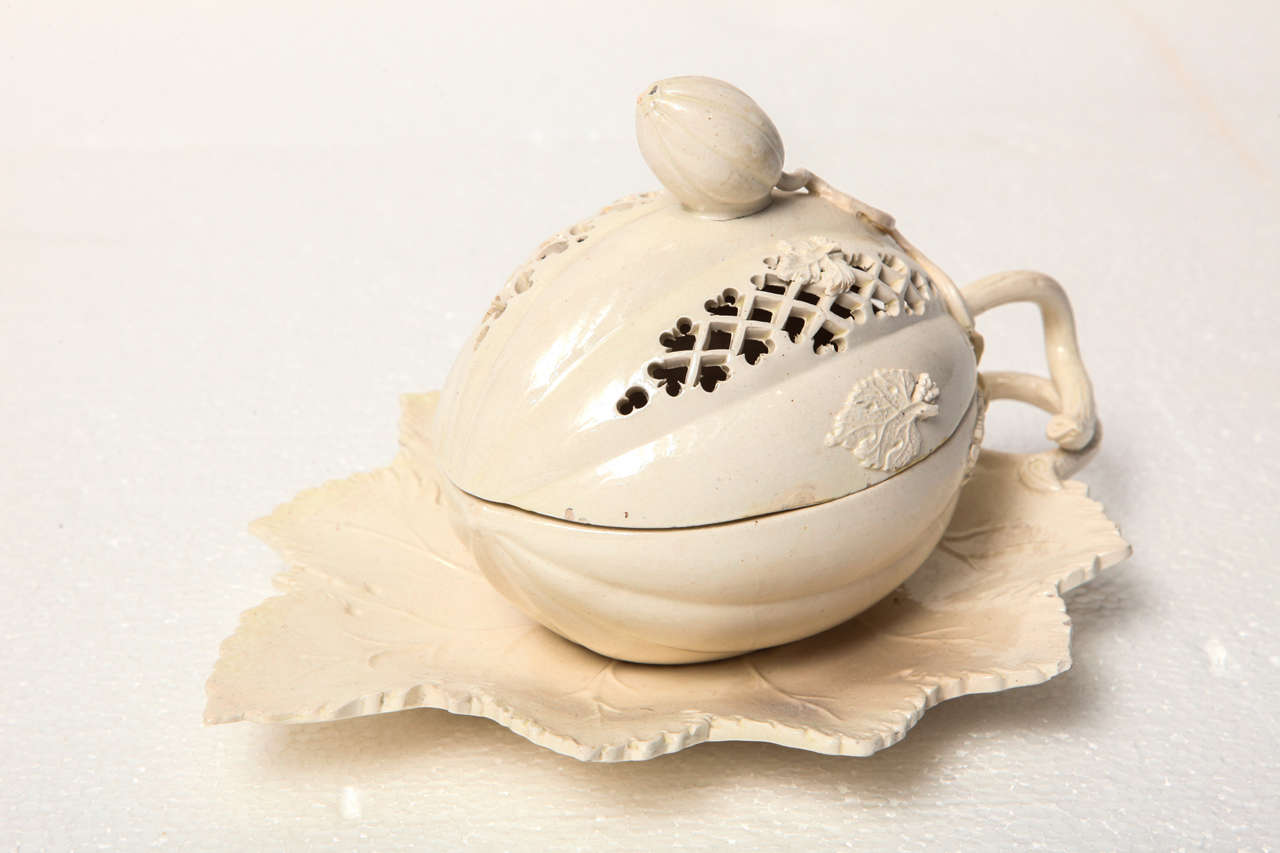 18th Century English, Creamware Melon Shaped Tureen In Excellent Condition In New York, NY